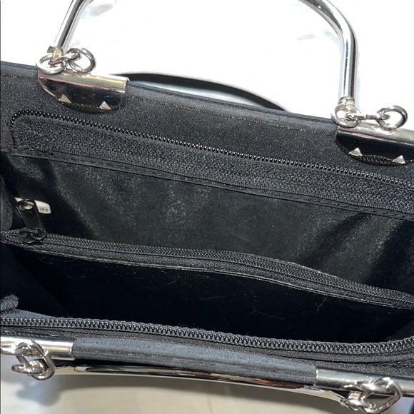 Chic Black Crossbody Bag - Picture 8 of 8